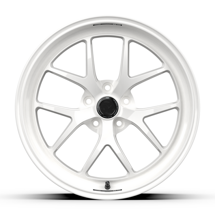 fifteen52 Sector RSR 19x9.5 5x114.3 38mm ET 73.1mm Center Bore Rally White