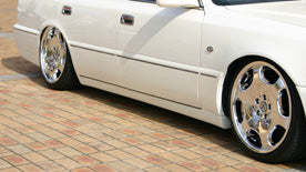 Aimgain Euro Editoin 15 Toyota Crown Majesta Side Skirts