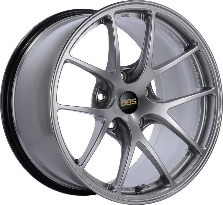 BBS RE-V718x9.5 5x114.3 ET22 Diamond Silver Wheel -82mm PFS/Clip Required