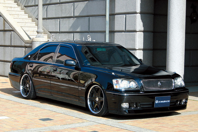 17 Toyota Crown Euro Edition