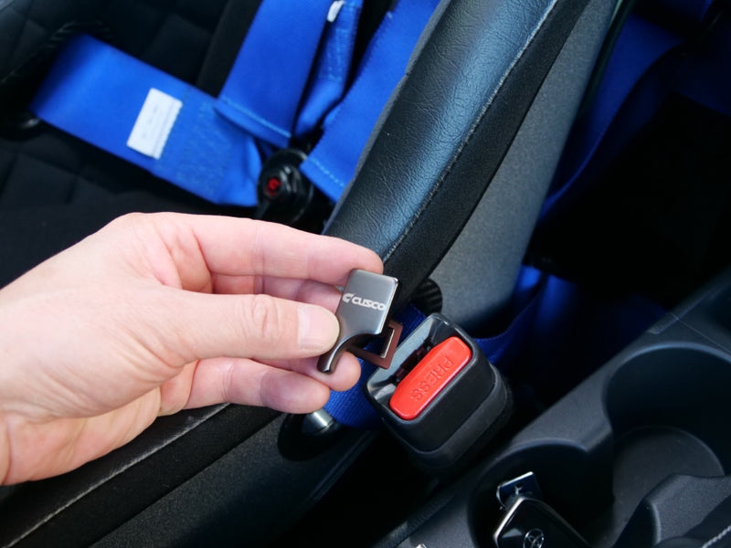 Cusco Universal Seat Belt Buckle Clip - INFINITI G35