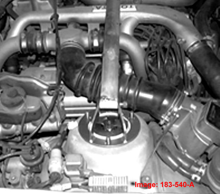 Cusco Strut Bar ST Front MA70 Toyota Supra