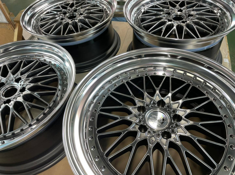 Leon Hardiritt Beifall 21x9 21x10 (Set)