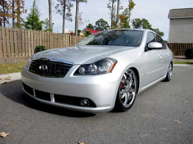 Universal Air Infiniti M35/M45 2006-2010 Bag & Bracket Kit