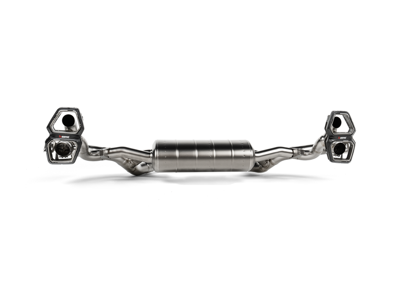 Akrapovic 23-24 BMW XM (G09) TwinPower Turbo V8 Hybrid Slip-On Race Line (Titanium) w/ Carbon Tips