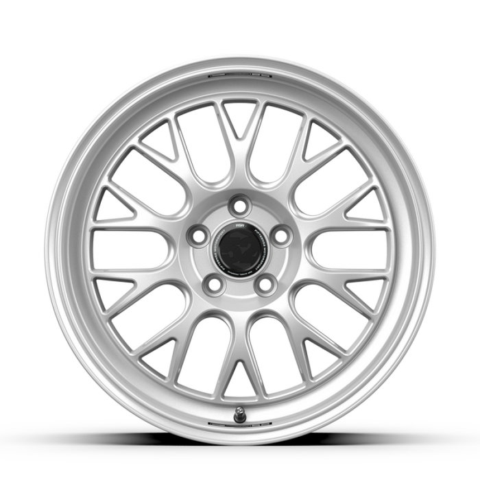 fifteen52 Holeshot RSR 18x8.5 5x112 42mm ET 57.1mm Center Bore Radiant Silver