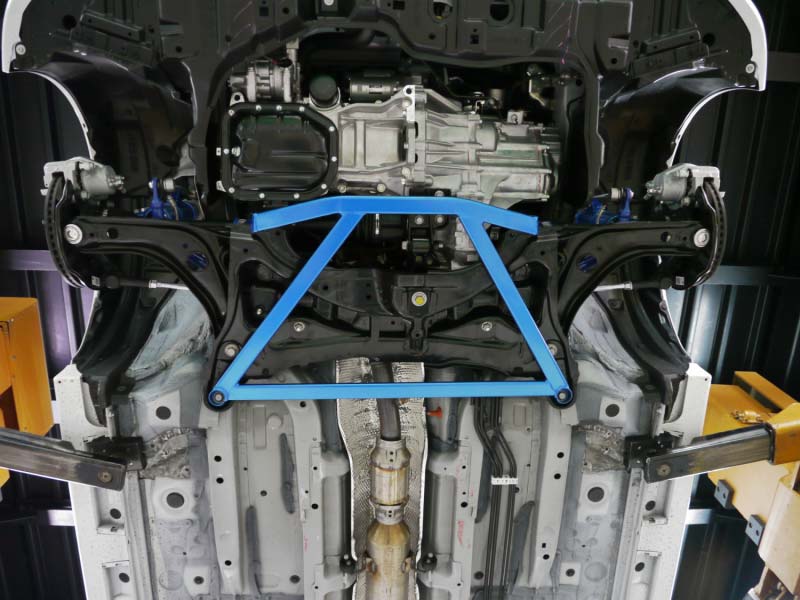 Cusco Lower Arm Bar Ver II 4 pts Toyota Prius C Aqua