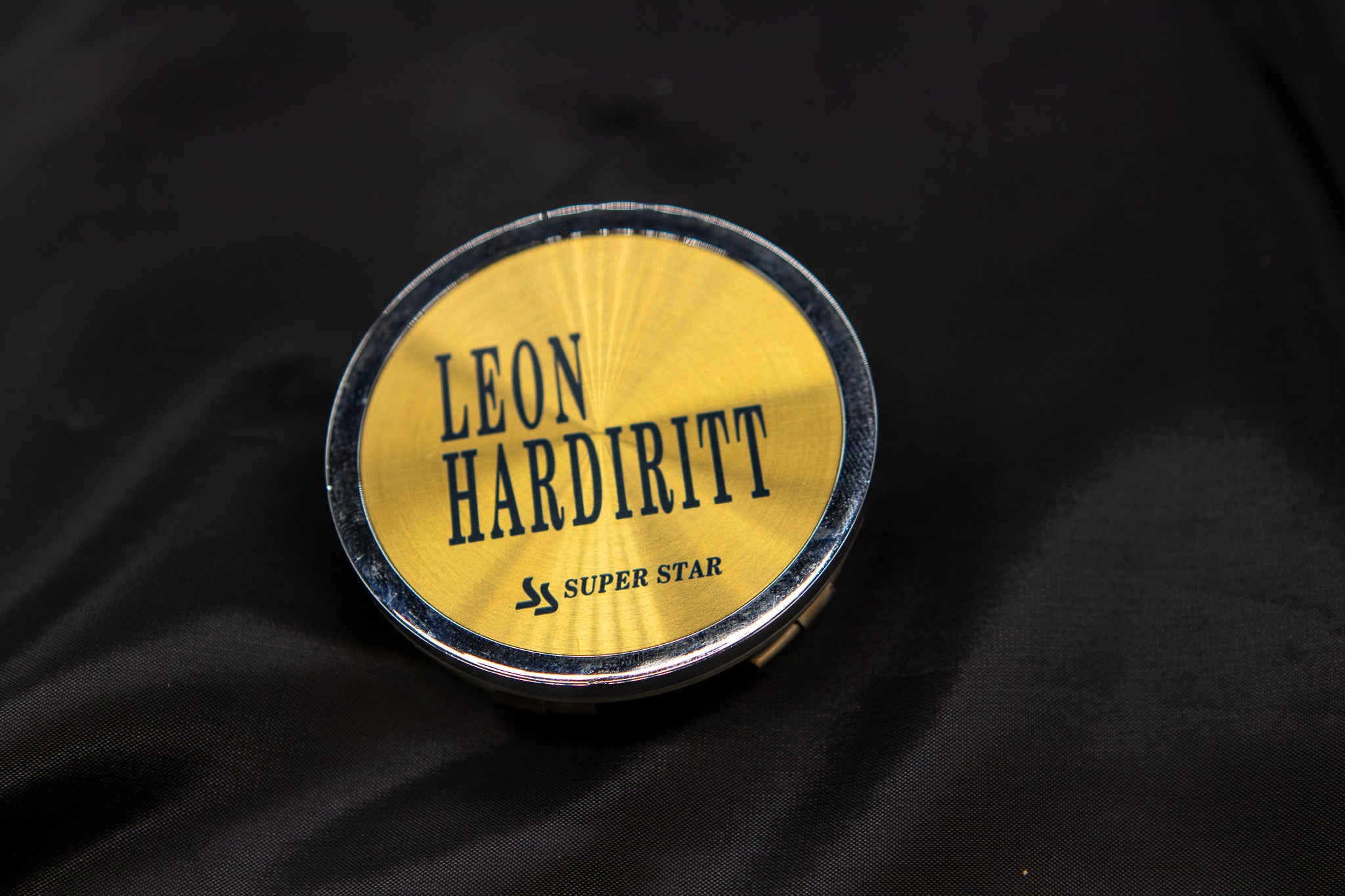 Leon Hardiritt Center Cap V2 Set