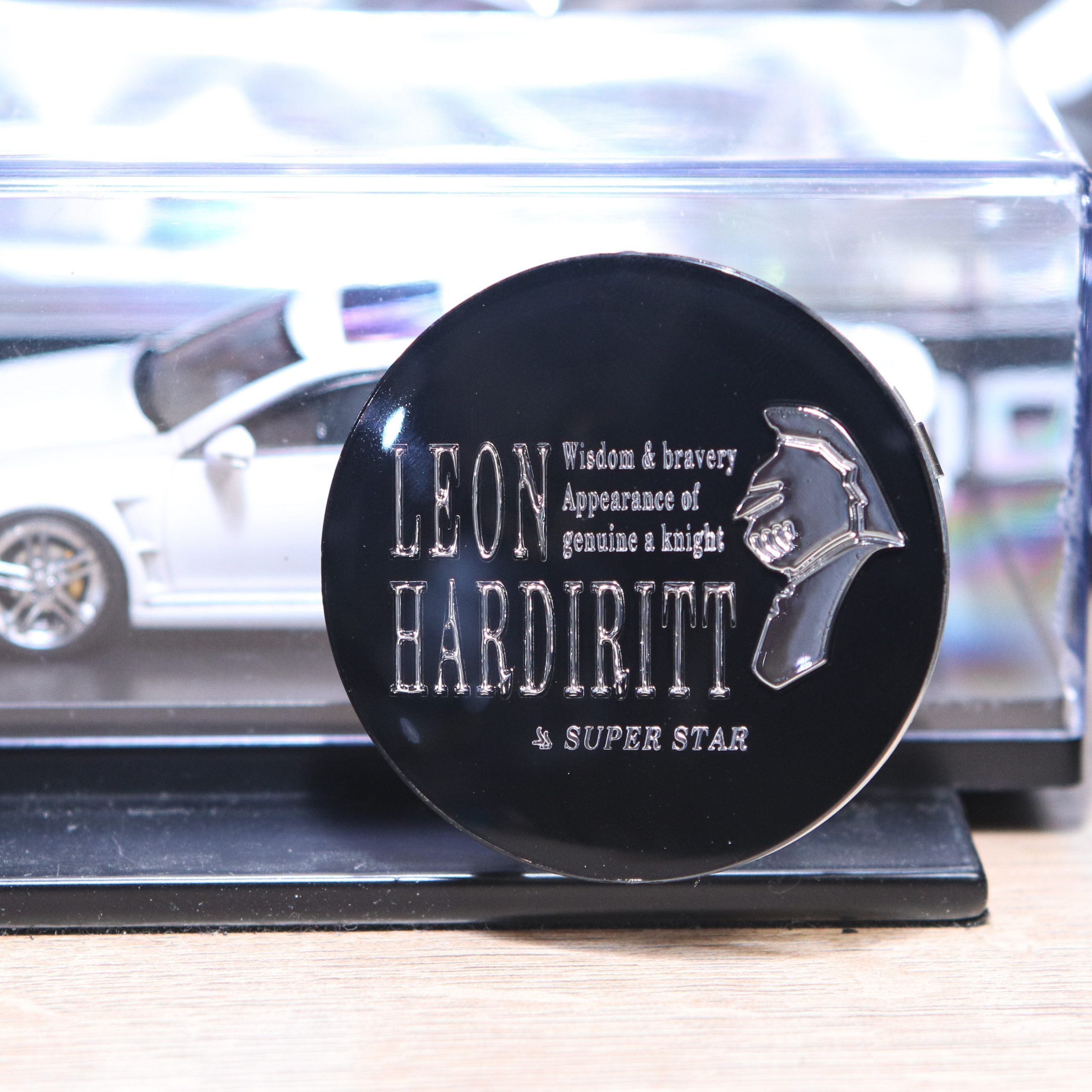 Leon Hardiritt Center Cap - Silver Logo / Black Backing Gel Coated (Set)