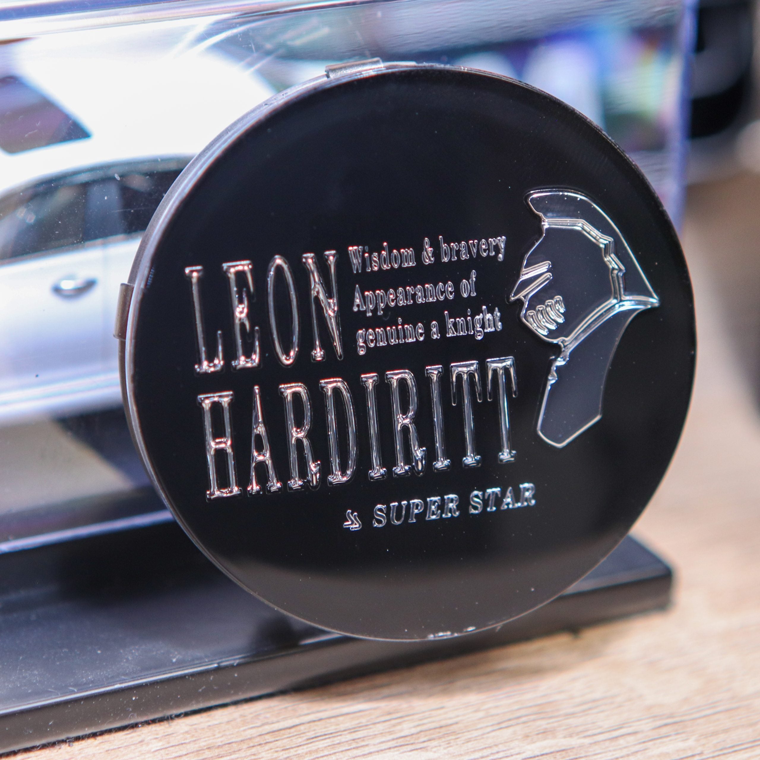 Leon Hardiritt Center Cap - Silver Logo / Black Backing Gel Coated (Set)