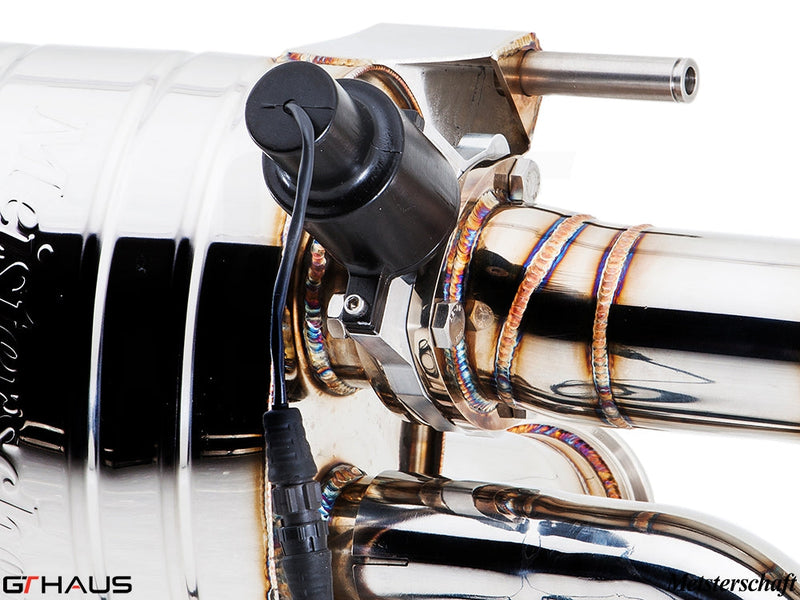 Close-up of a high-performance exhaust valve for Audi R8 Coupe/Roadster 4.2L V8, showcasing stainless steel craftsmanship.