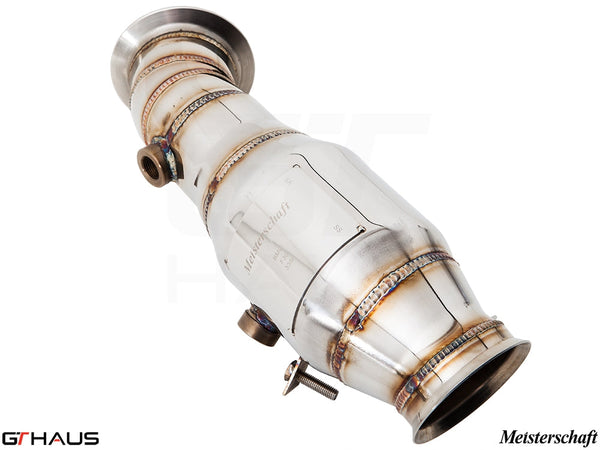 High-performance down pipe for BMW F87 M2 models, featuring OBD2 compatibility and 400 CEL sport cats for enhanced exhaust flow.