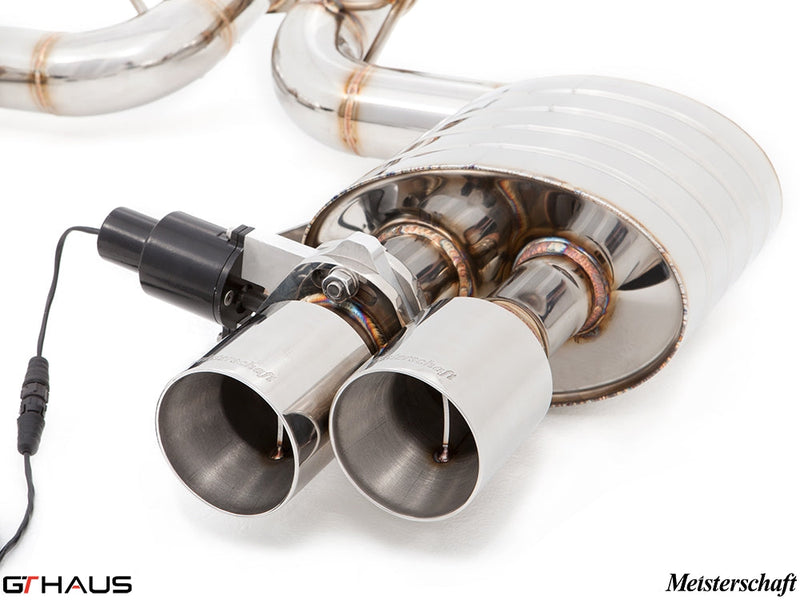 Premium Meisterschaft exhaust system for Ferrari F599 GTB/GTO V12 Coupe, featuring polished stainless steel and electronic valve control.