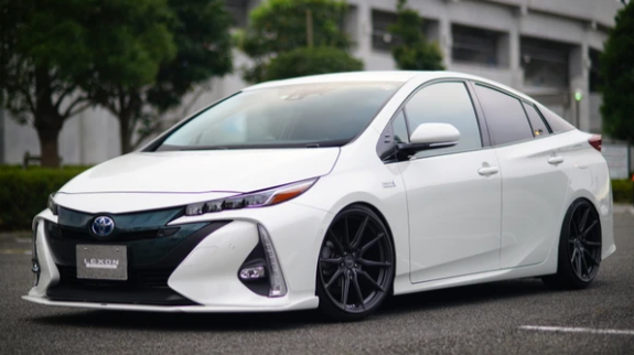 LEXON - Front Lip Spoiler (FRP) - Toyota Prius Prime (2017-2022)