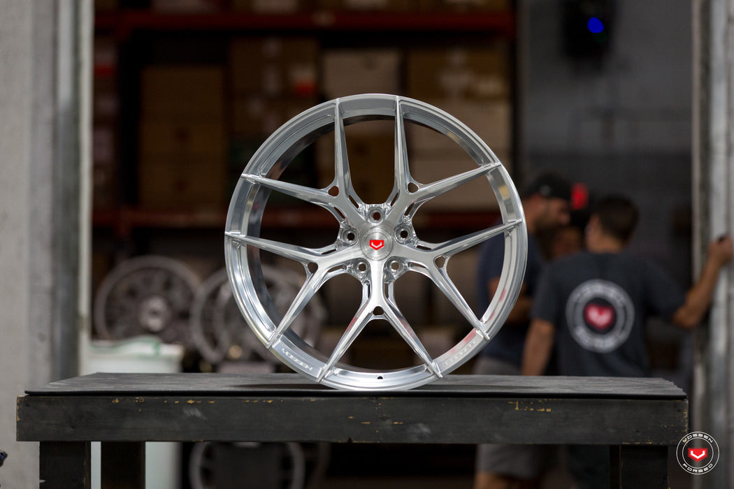 Vossen Forged S21-01 3pc - 22x10 - ET10 - 5x112 - 66.56 - Brsh Cent / Polish Out Mercedes AMG GT (F)