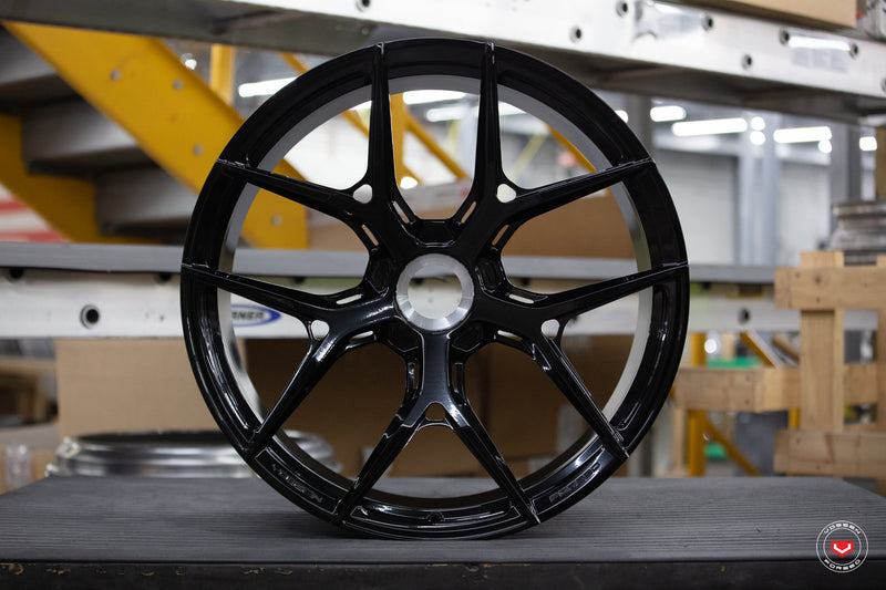Vossen Forged S21-01 - 20x9.5 - ET36 - Centerlock - Gloss Black Wheel - 992 Turbo S Fitment (Front)