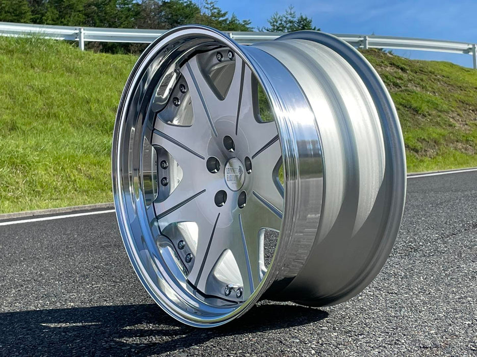 Leon Hardiritt Waffe 19x11