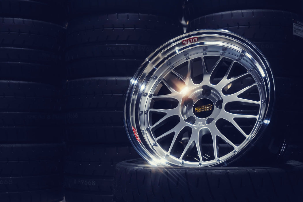 BBS RE-V7 18x10.5 5x114.3 ET15 Diamond Silver Wheel -82mm PFS/Clip Required