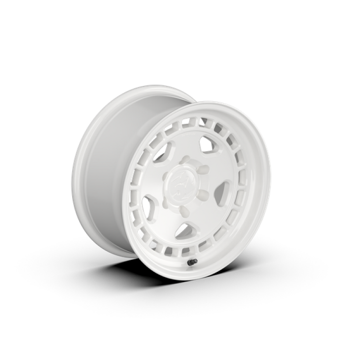 fifteen52 Turbomac HD Classic 17x8.5 / 5x127 BP / 0 ET / 71.5mm CB / 4.75in BS / Classic White Wheel