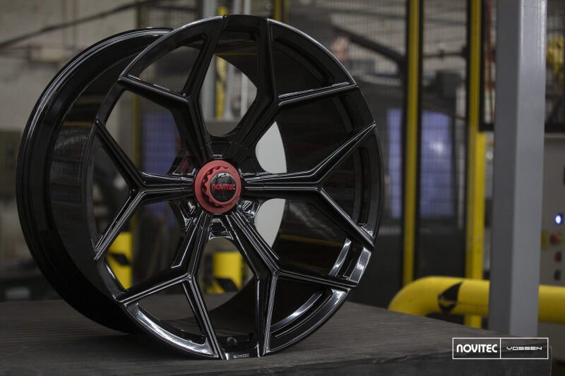Vossen x Novitec NL4-5L 21x9.5in - 5x120 BP - ET30 - Gloss Black Lamborghini Revuelto Front Wheel