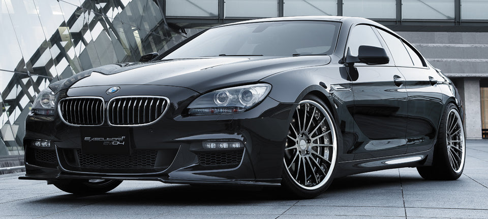 SSR Executor CV04 19x10.5 5x114.3 38 Offset Gunmetal w/ Anodized Black Inner Barrel