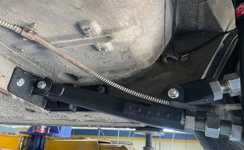 Universal Air Aeroleaf 66-69 Lincoln Continental - view 4