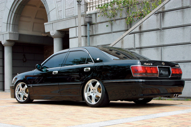 Aimgain Smart Line 17 Toyota Crown Side Skirts