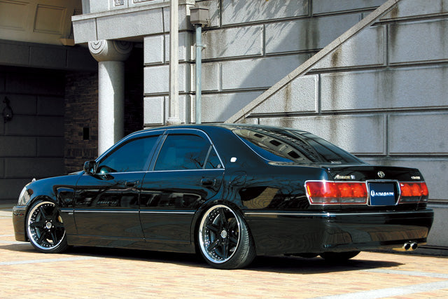 Aimgain Euro Editoin 17 Toyota Crown Side Skirts