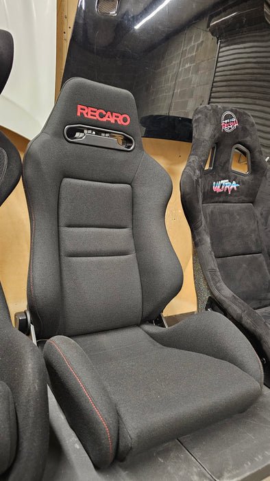 Recaro Speed Seat - Black Nardo/Black Nardo w/Red Logo