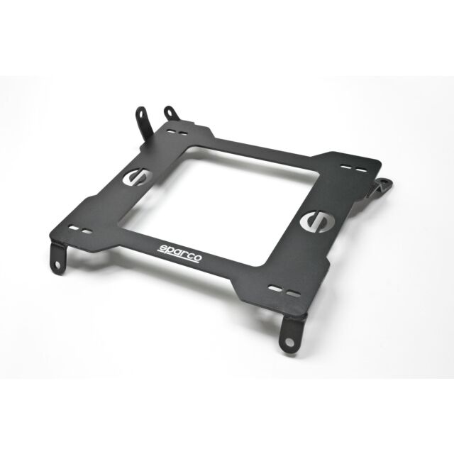 Sparco 600 Base Nissan Hardbody Pickup 85