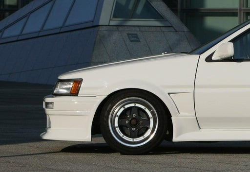 Vertex Front Aero Fenders for 1983-1987 Toyota AE86 Levin